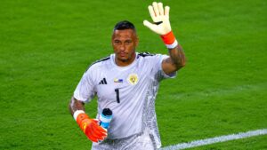 Eloy Room Tampil Heroik, Kiper Curacao Pecahkan Rekor Piala Dunia