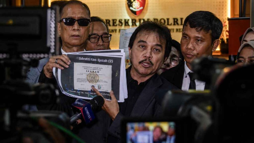 Kuasa Hukum Soroti Penangkapan Roy Suryo yang Jadi Perhatian Publik