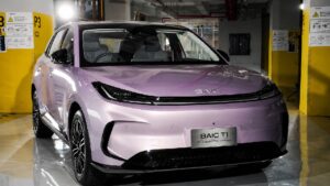 Begini Cara Kerja Fitur Parkir Otomatis BAIC T1 yang Canggih