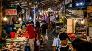 Harga Pangan Awal Pekan Beragam Cabai Turun Daging Naik