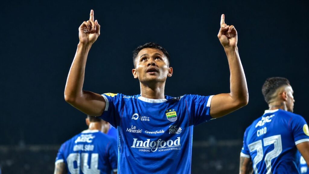 Persib Resmi Lepas Dimas Drajad, Ini Alasan Meski Kontrak Belum Habis