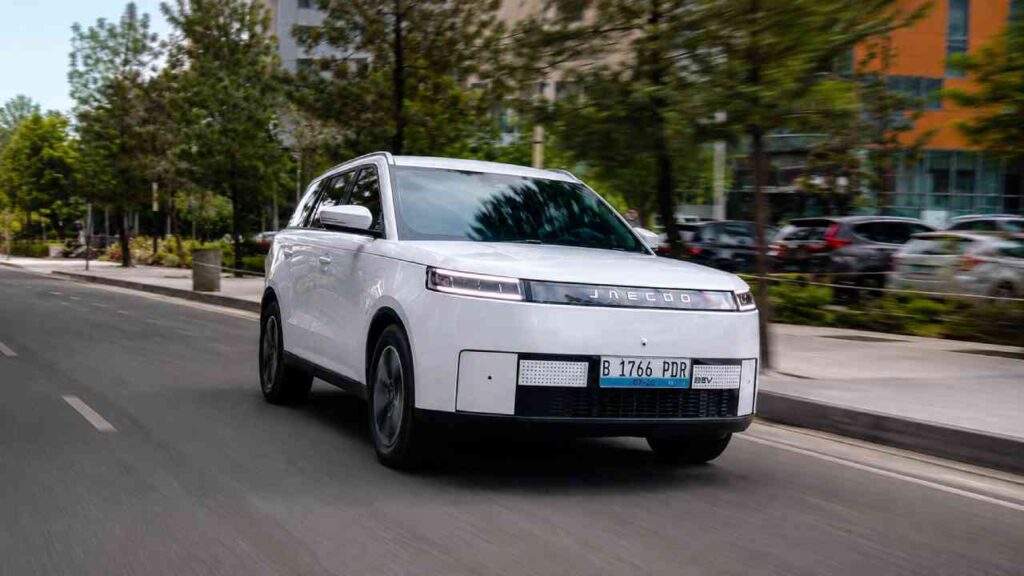 Jaecoo J5 EV Bisa Dicicil Mulai Rp7 Jutaan, Ini Simulasi Kreditnya