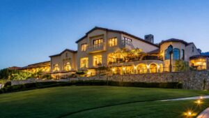 Pria Bersenjata Diamankan Jelang Kunjungan Trump di Lapangan Golf California