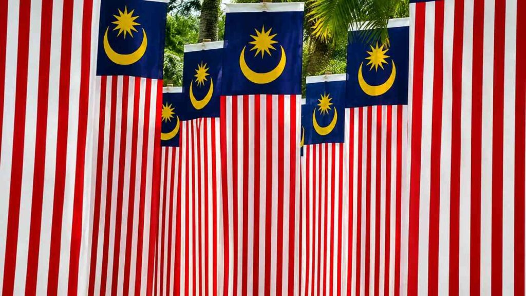 Profesor-Malaysia-Dipecat-Usai-Klaim-Melayu-Kuno-Bisa-Terbang